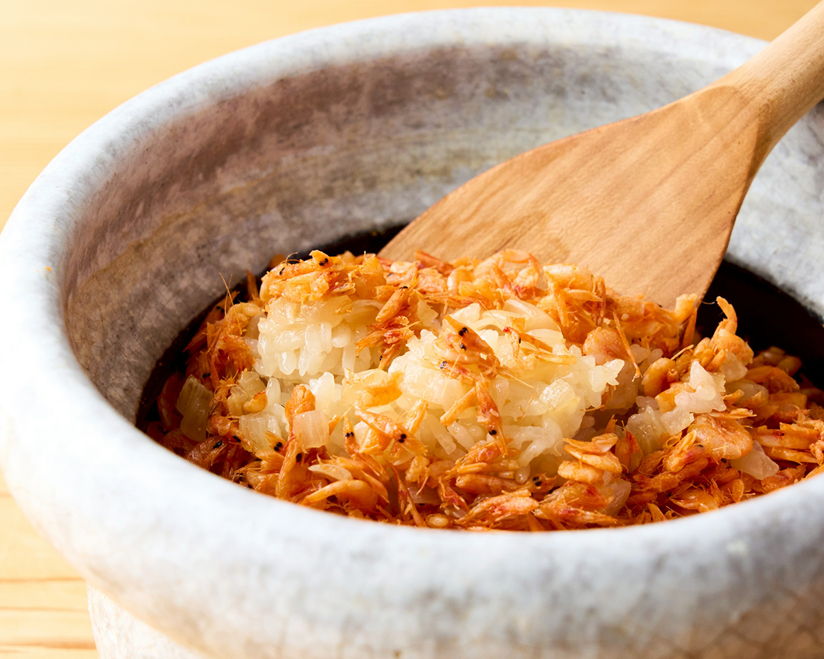 神楽坂石かわ　桜海老と新玉ねぎのごはん