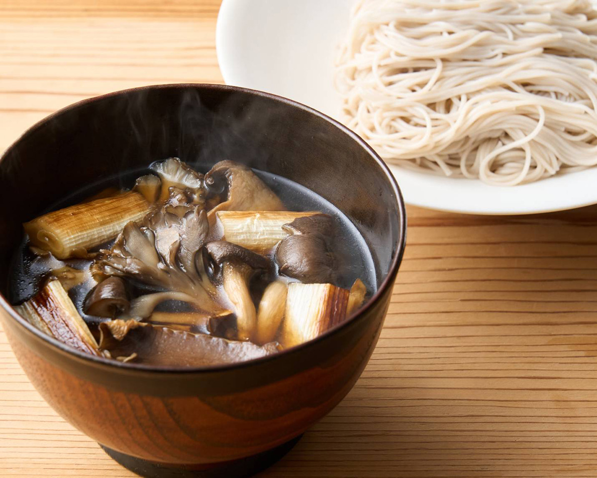 蓮根素麺　焼きのこの鴨出汁つゆ